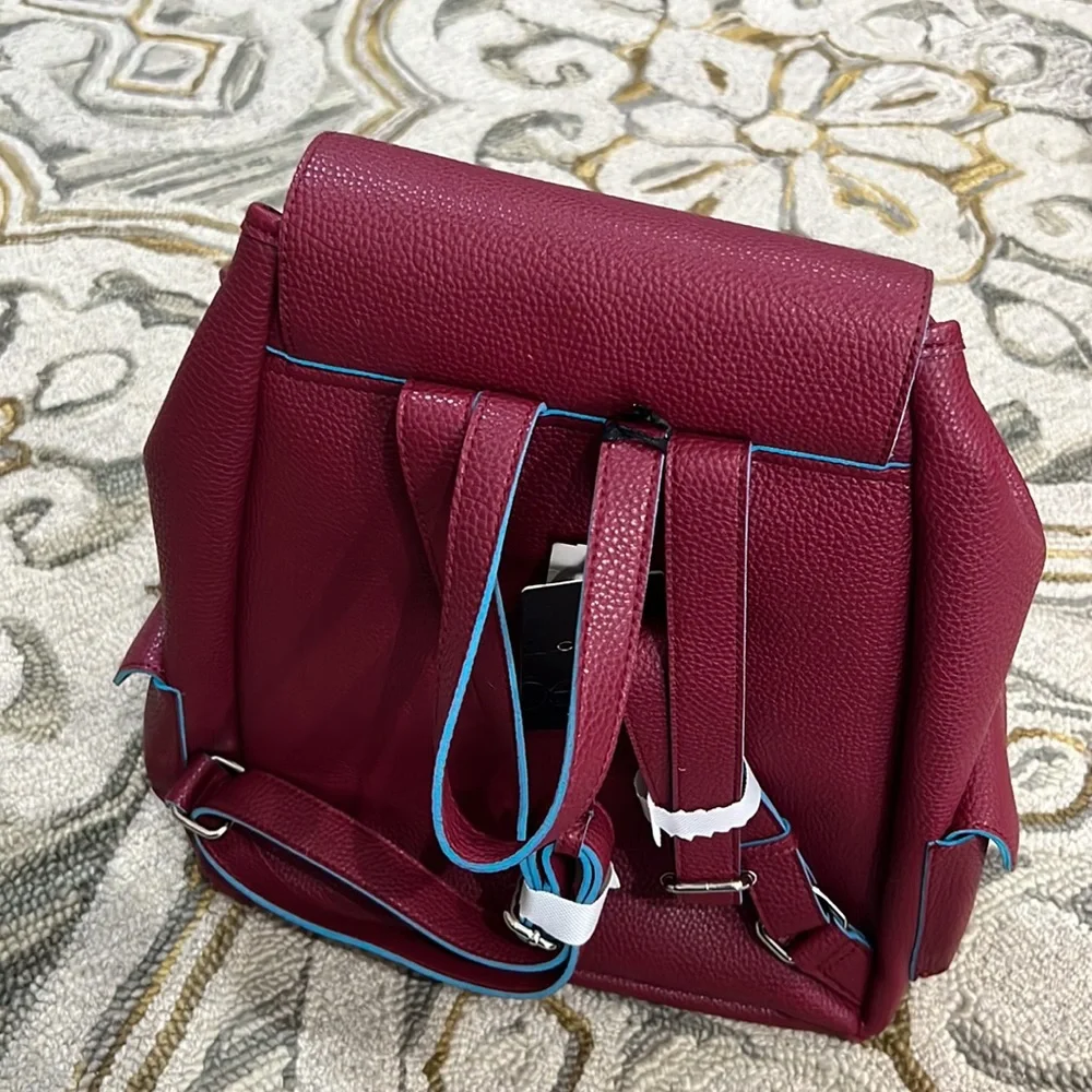 💕OE moda Chloe NWT $1299 Zaki burgundy blue leather large backpack nice 💕